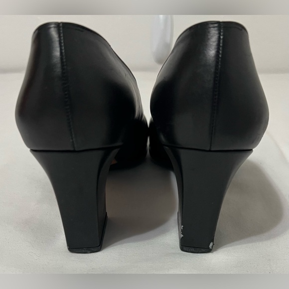 Classic Black Salvatore Ferragamo Leather Square Toe Block Heel Pumps 7.5C - Picture 7 of 10